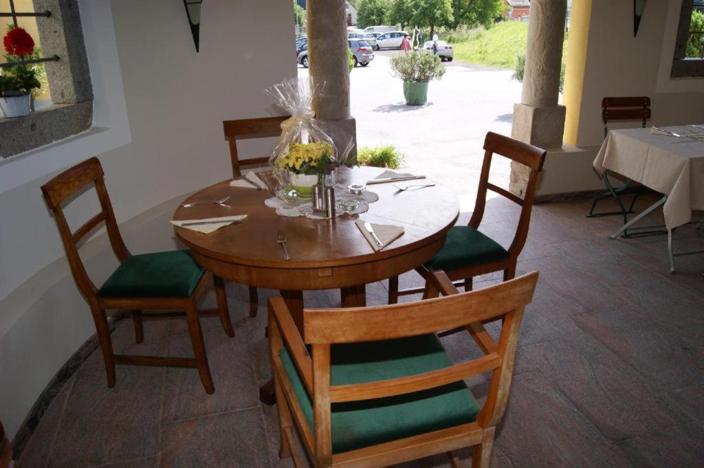 Gasthof Zur Post Soding Exterior foto